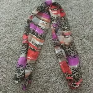 Like new scarf